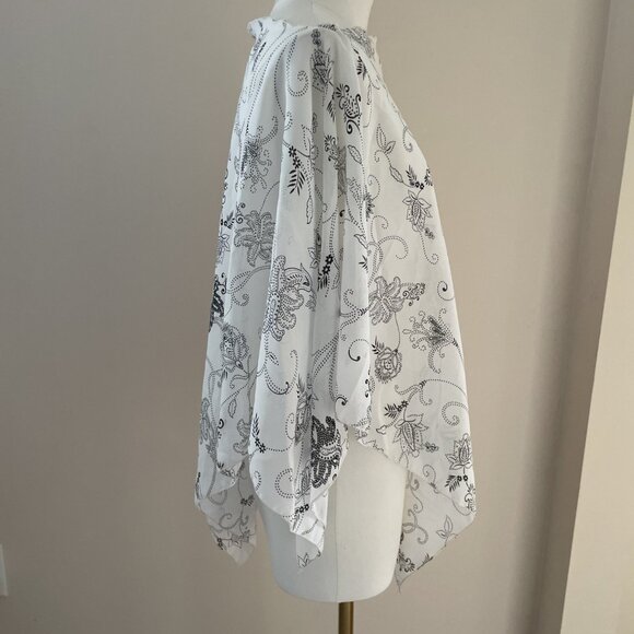 6 Degrees Sheer Kimono Poncho One Size Black Floral Lightweight Boho Made in USA - Picture 4 of 9